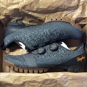Rapha Explore Powerweave Shoe Size 11.25US / 45EU
